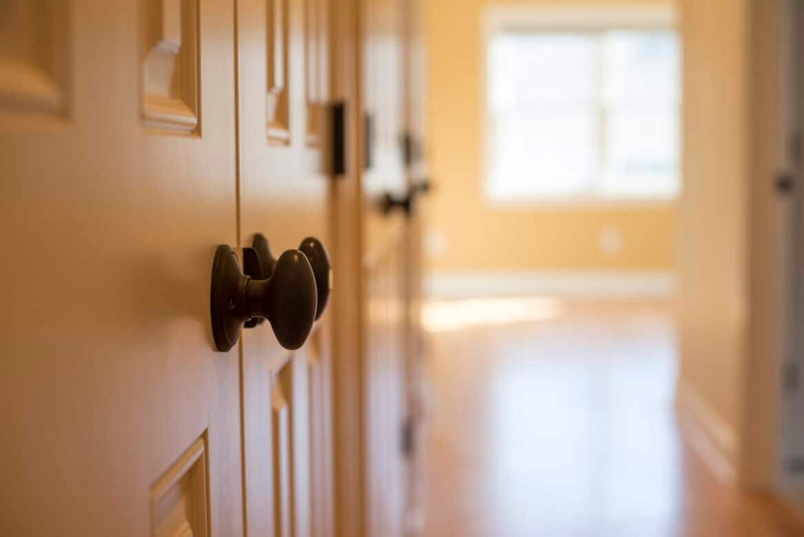 Difference Between a Home Builder and Remodeler